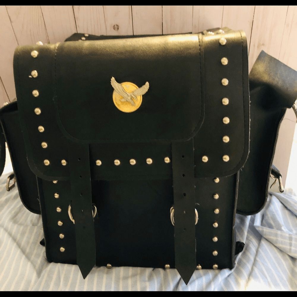 Vintage Willie & Max Motorcycle Tour Trunk Large Bag Black Synthetic Leather.